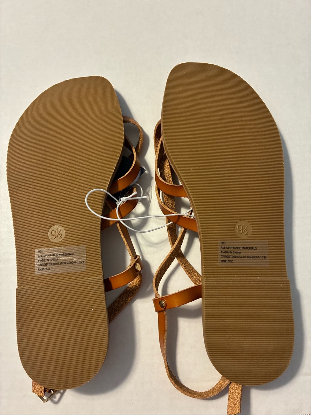 NWT Universal Thread Women’s Kailey Cognac Brown Tan Strappy Sandals size 9.5 - Picture 6 of 8